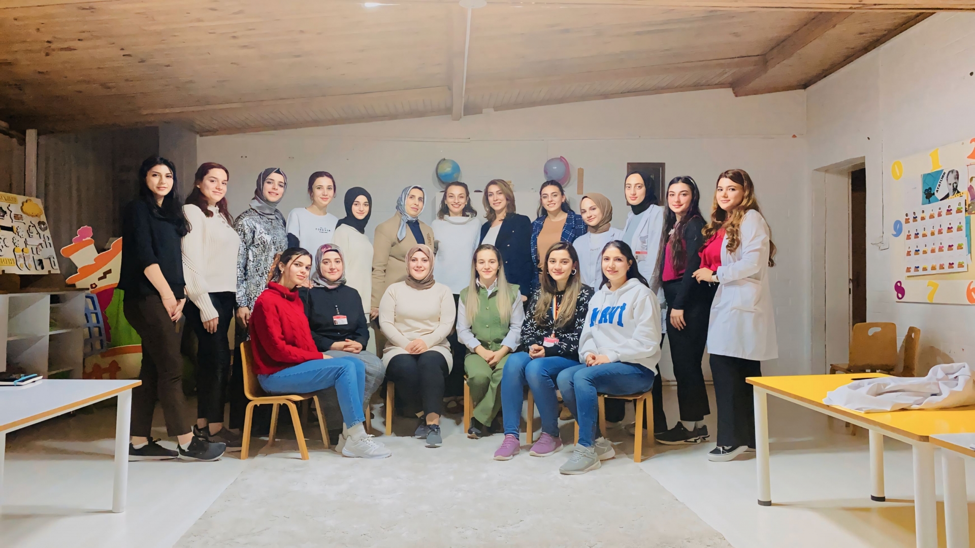 Büşra ERTÜRK’le drama eğitimimiz Rastgele Fotoğraf