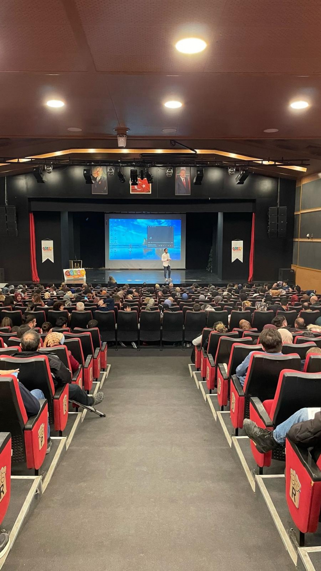 Serhat Yabancı Özgür Bolat semineri Rastgele Fotoğraf