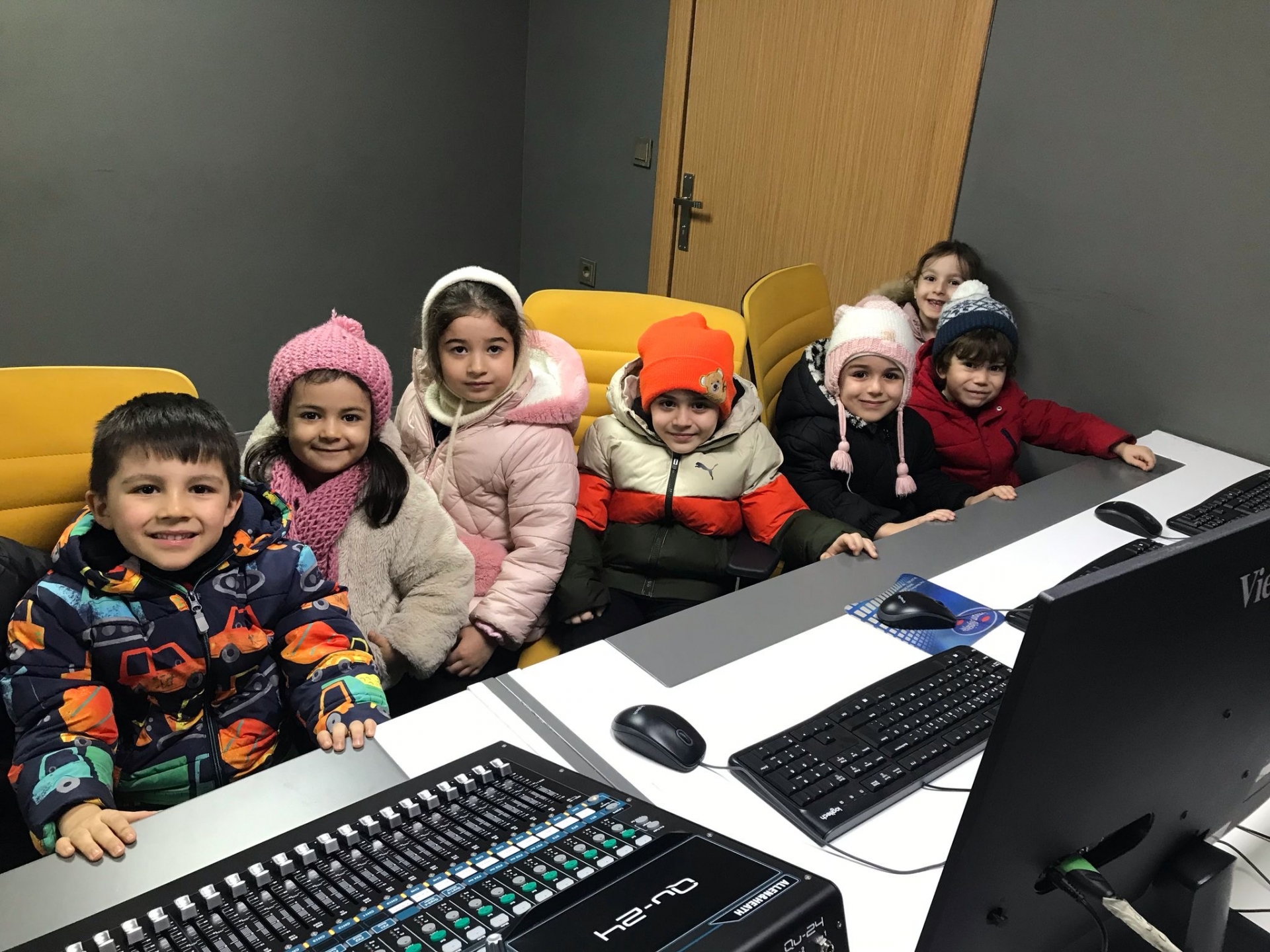 İletişim fakültesi gezimiz Rastgele Fotoğraf