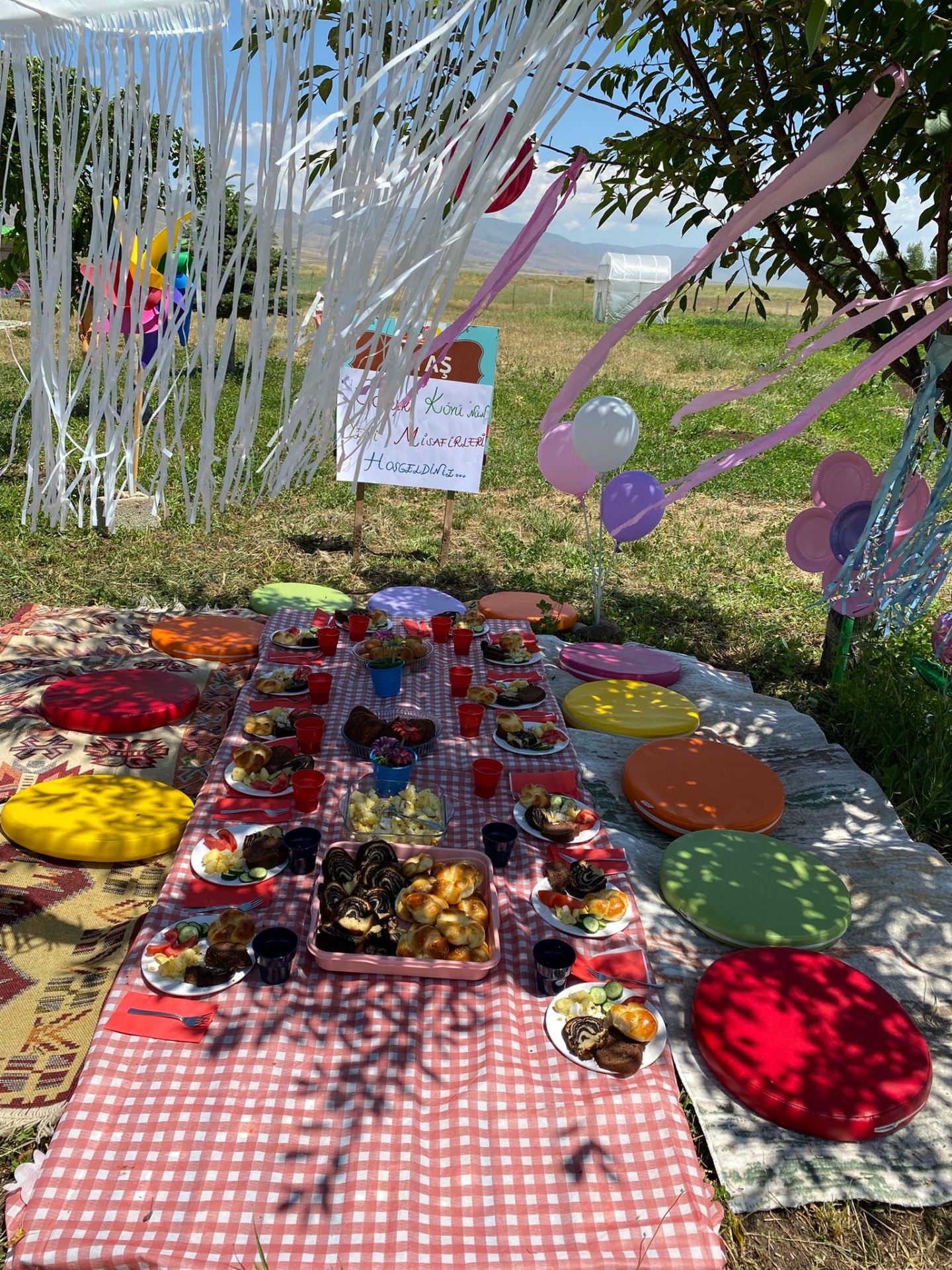 Çoçuk köyü pikniğimiz Rastgele Fotoğraf