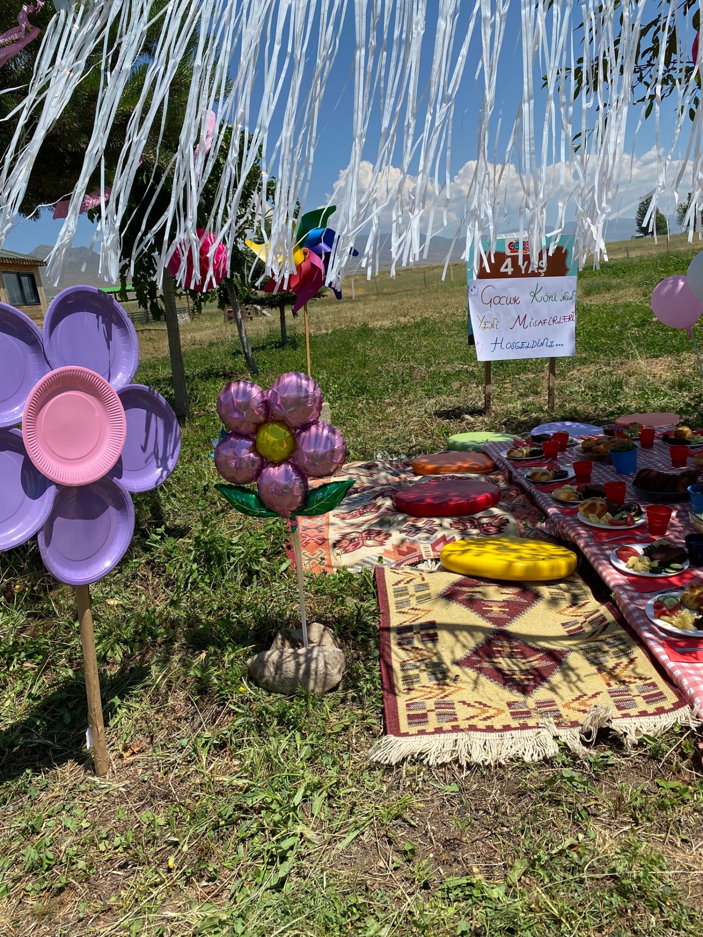 Çoçuk köyü pikniğimiz Rastgele Fotoğraf