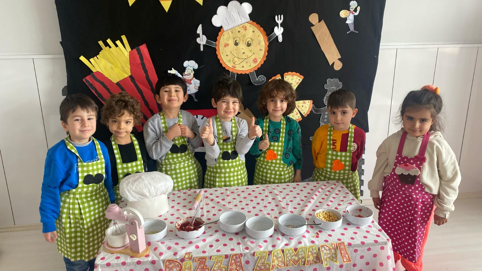 Mutfak etkinliğimiz (4Yaş grupları) Rastgele Fotoğraf